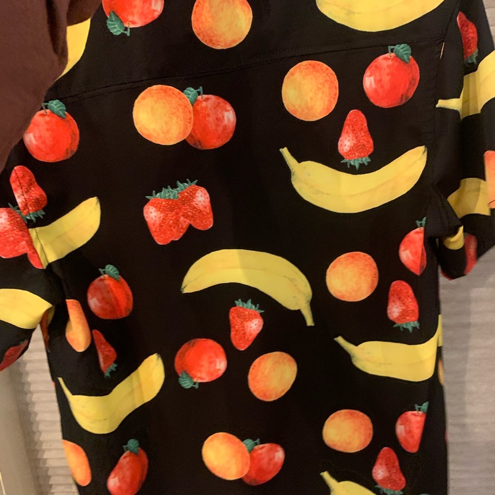 Petals And Peacocks Button Up With Fruit - image 3